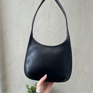 Coach vintage mini ergo zip black 9020 leather shoulder bag